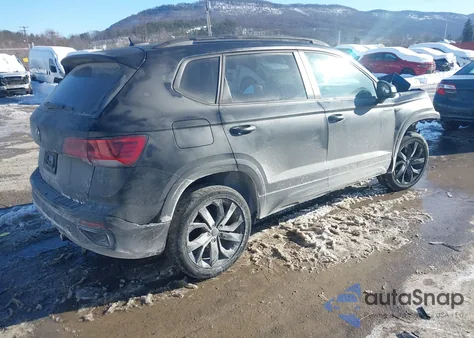 2022 Volkswagen Taos 1.5T Se z USA, uszkodzony, nr VIN 3VVSX7B22NM063568